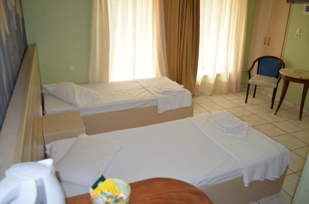 Fontana Rooms Mytilene Quarto foto
