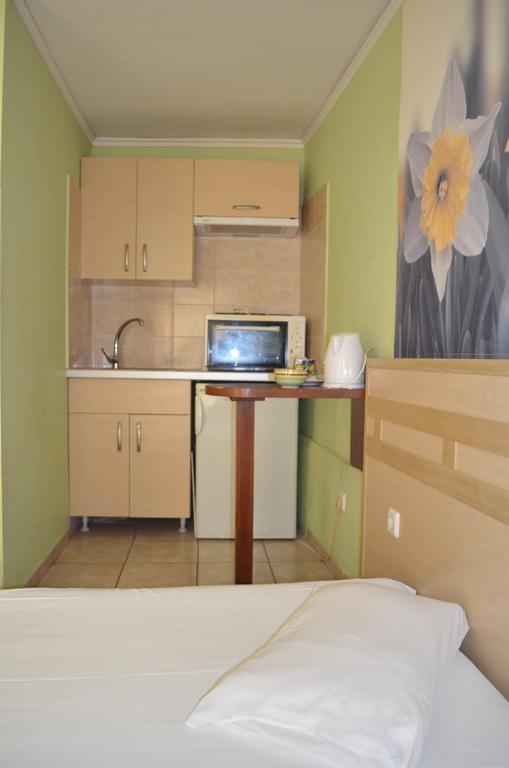 Fontana Rooms Mytilene Quarto foto