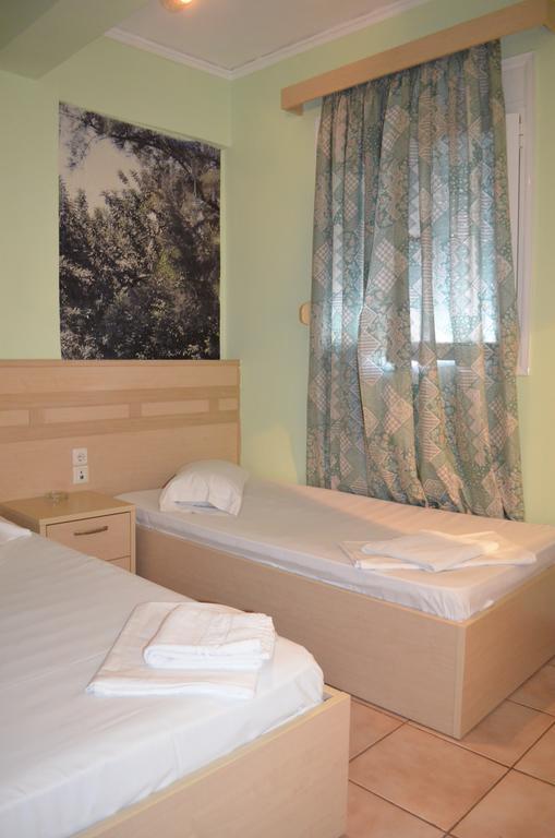 Fontana Rooms Mytilene Quarto foto