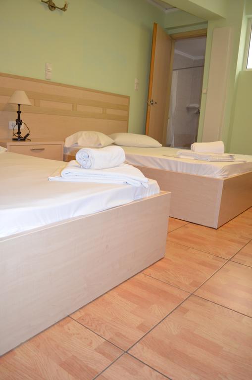 Fontana Rooms Mytilene Quarto foto